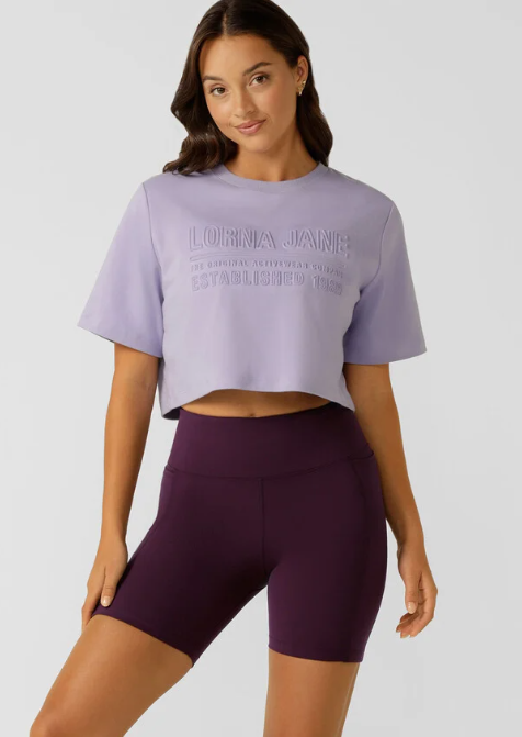 ESSENTIAL CROPPED TEE